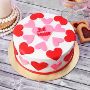 Exploding Hearts Valentine Fondant Cake