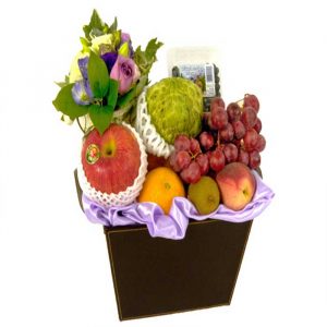 Mini Fruit Box contains